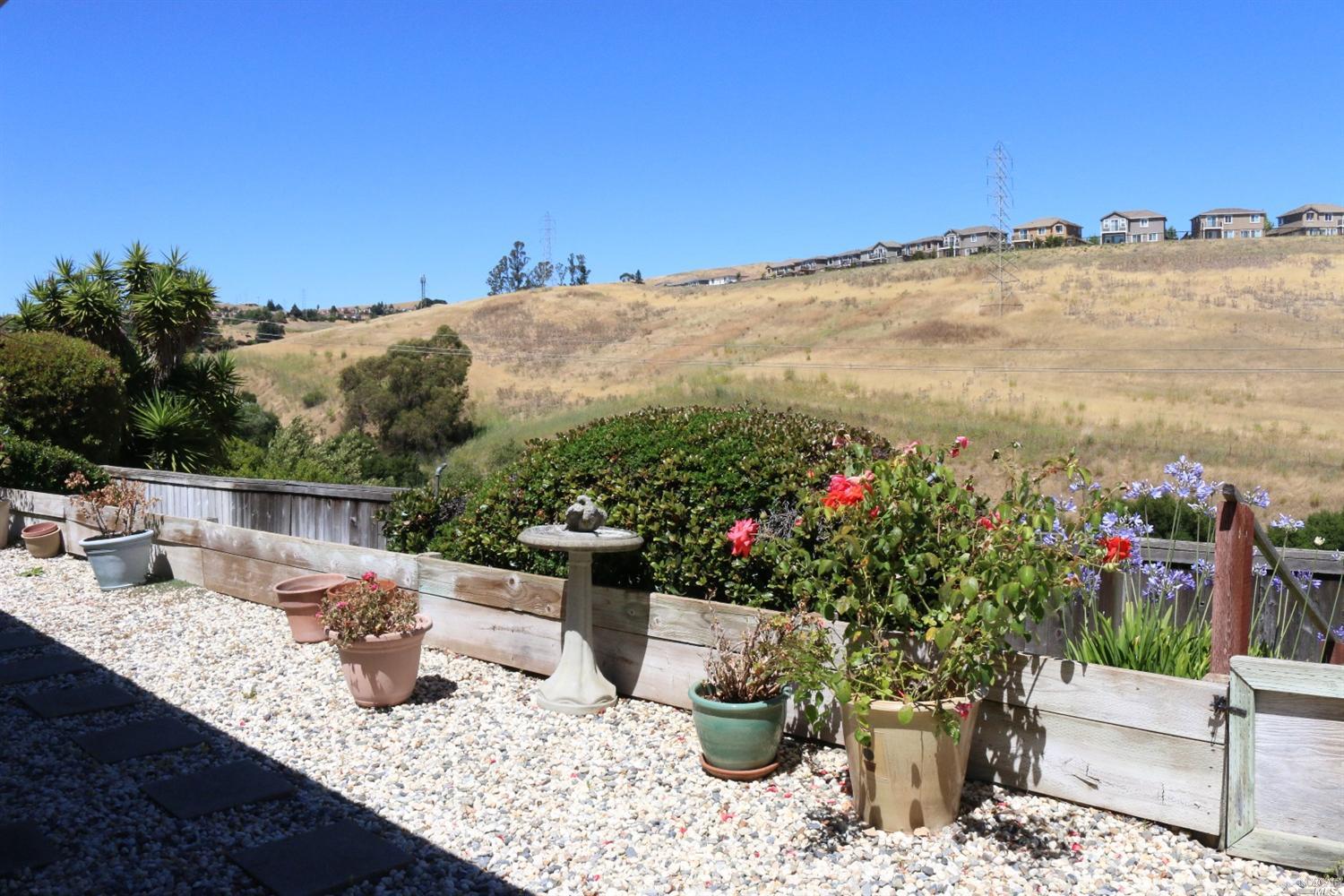 1376 Shea Ter, Vallejo, CA 94591 photo 2