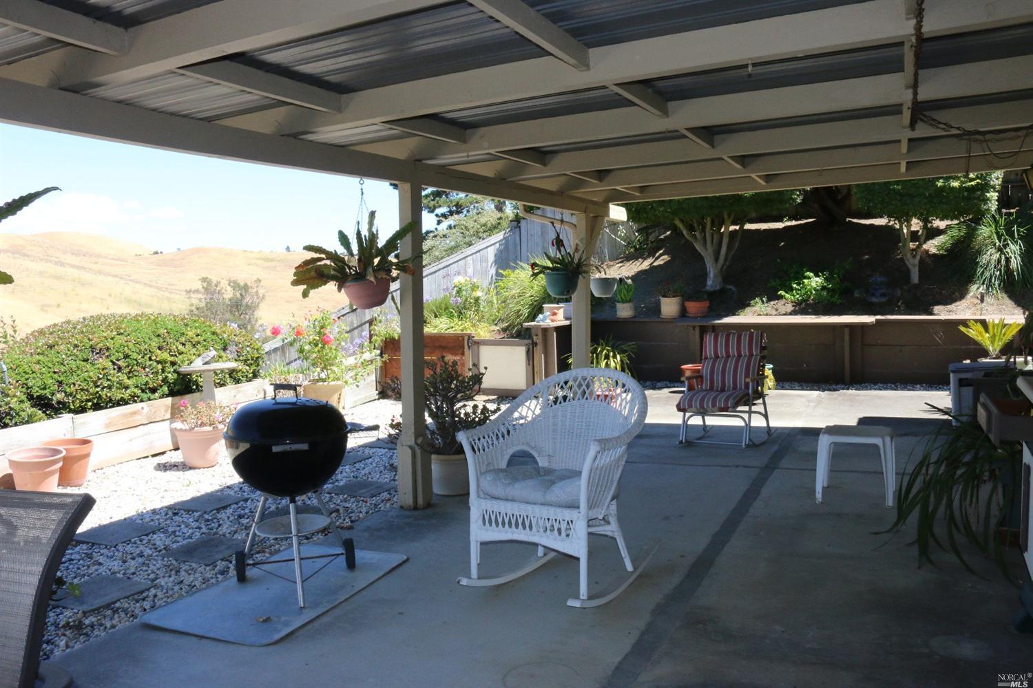 1376 Shea Ter, Vallejo, CA 94591 photo 4