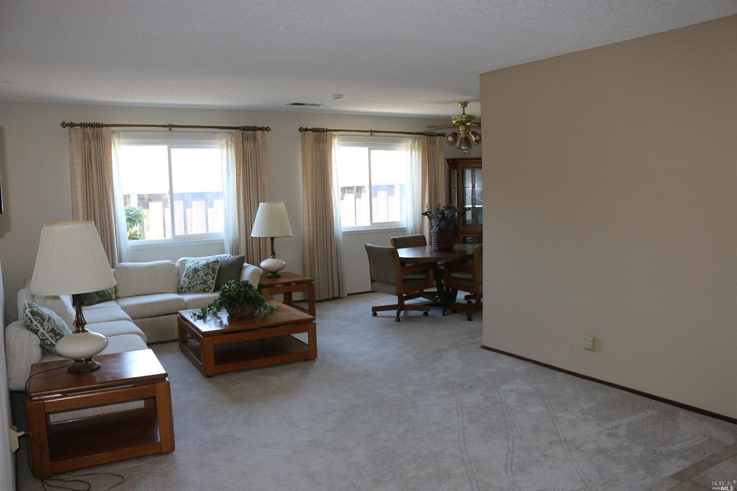 1376 Shea Ter, Vallejo, CA 94591 photo 11