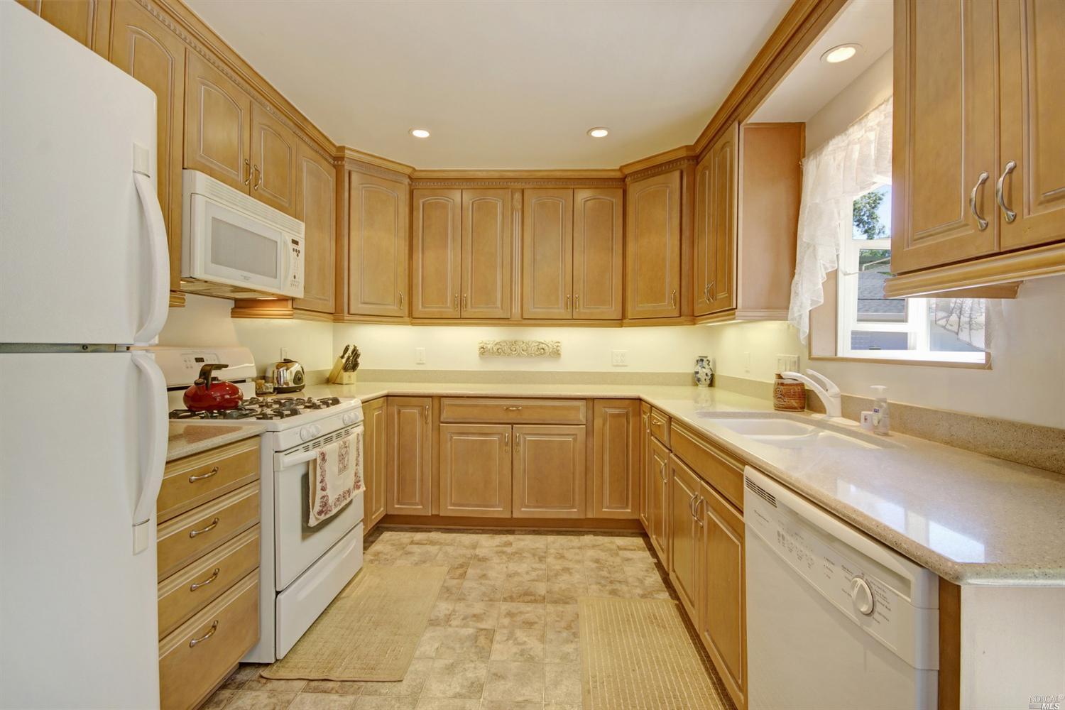 850 Cecelia Dr, Glen Ellen, CA 95442 photo 5