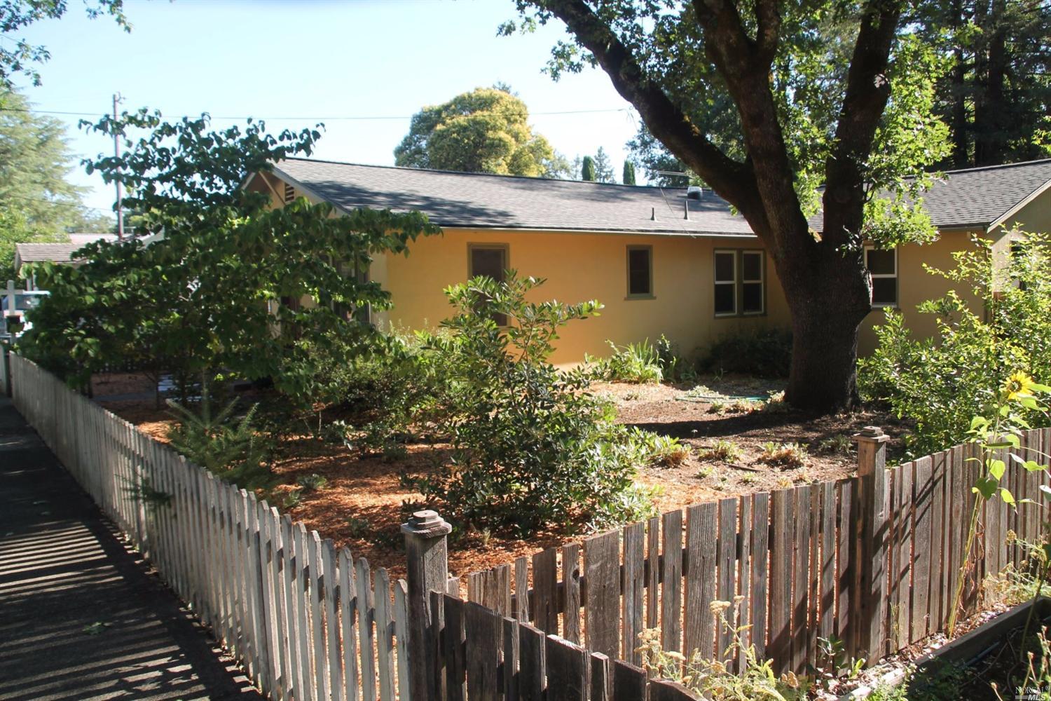 511 S Spring St, Ukiah, CA 95482 photo 4