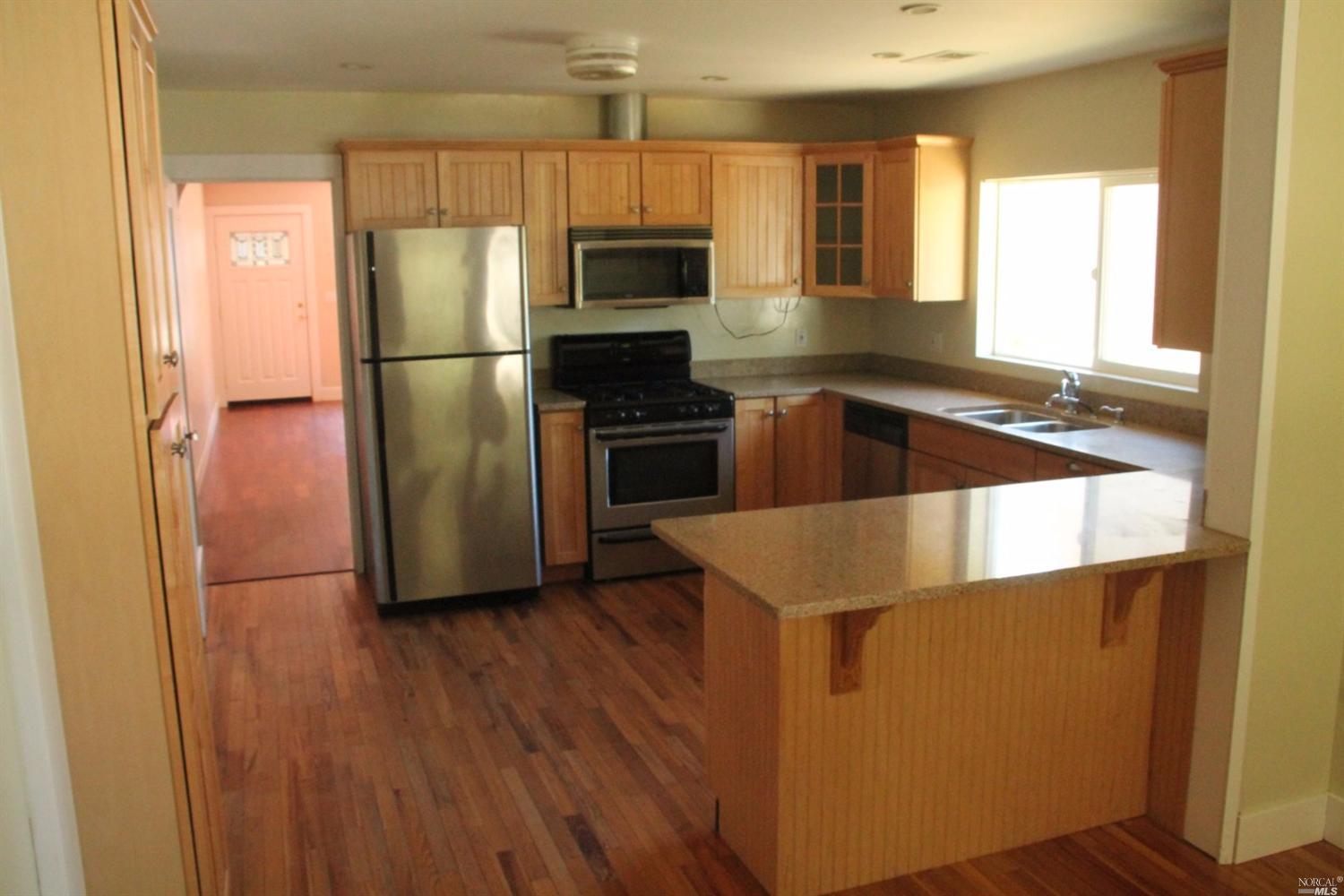 511 S Spring St, Ukiah, CA 95482 photo 9