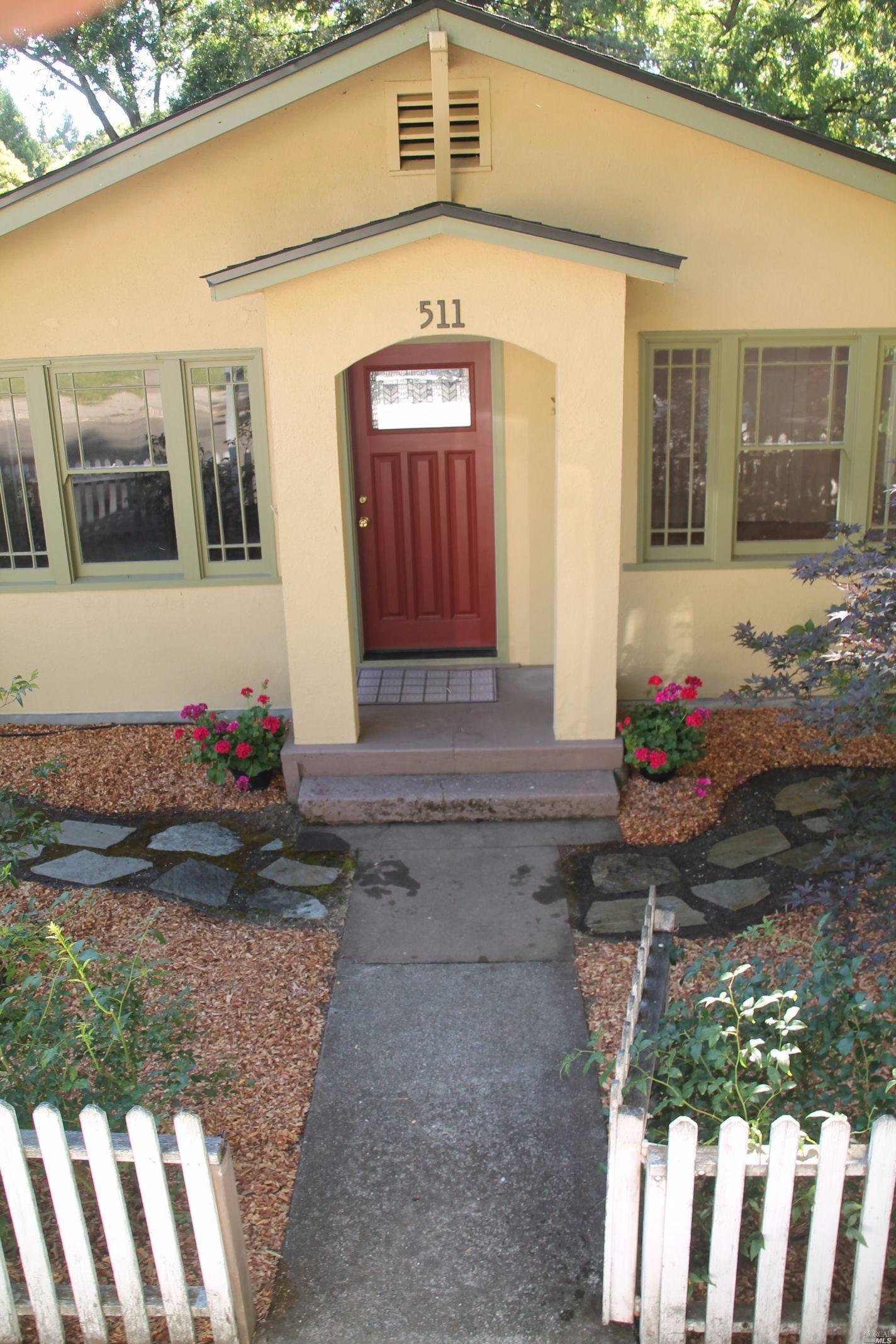 511 S Spring St, Ukiah, CA 95482 photo 2