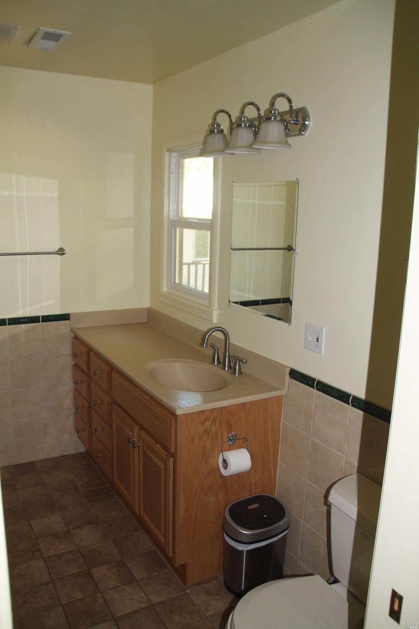 511 S Spring St, Ukiah, CA 95482 photo 23