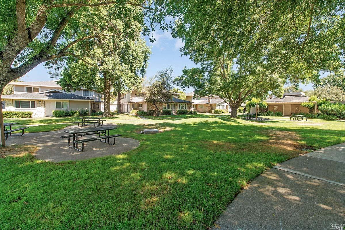 26 Trinity Dr, Novato, CA 94947 photo 20