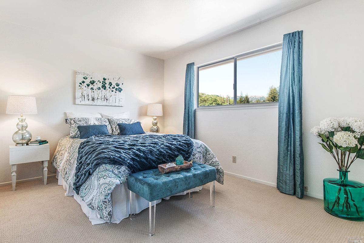 26 Trinity Dr, Novato, CA 94947 photo 10
