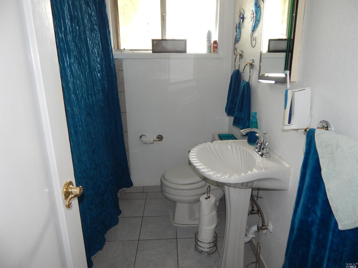 Undisclosed, Vallejo, CA 94589 photo 16