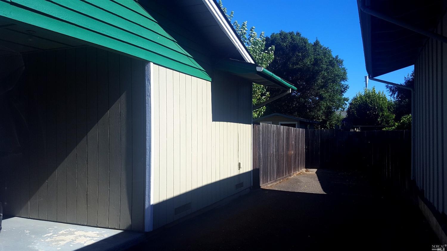 351 Lovers Ln, Ukiah, CA 95482 photo 7