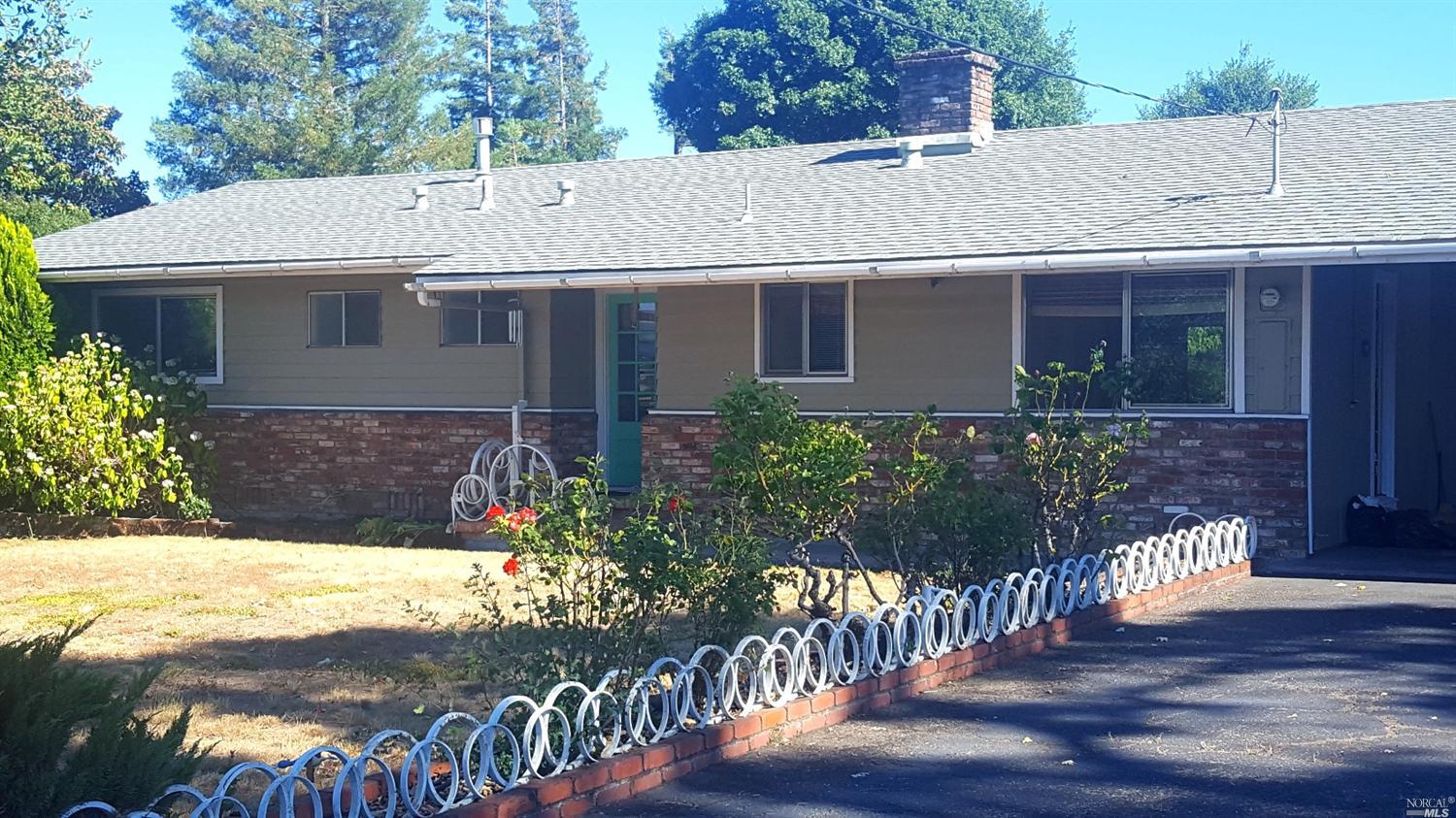 351 Lovers Ln, Ukiah, CA 95482 photo 1