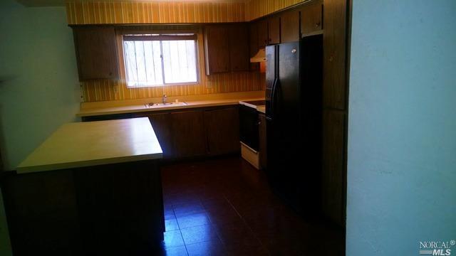 120 Somerset Ct, Vallejo, CA 94589 photo 3