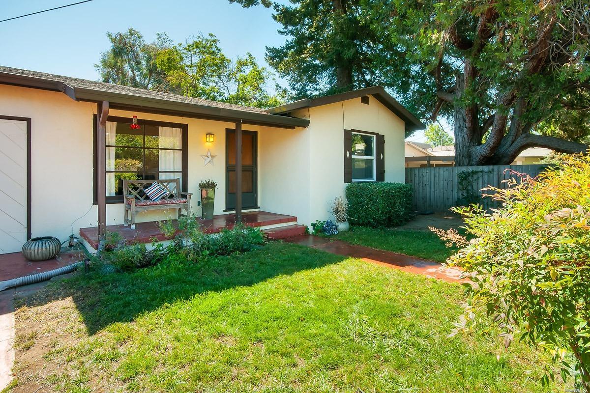 1032 3rd St, Novato, CA 94945 photo 2