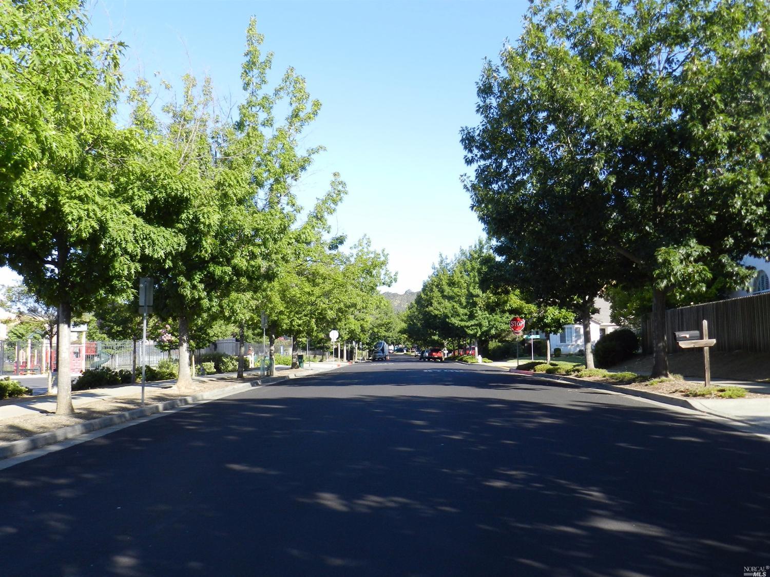 2037 Silvercrest Dr, Fairfield, CA 94534 photo 22