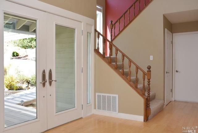 346 Country Club Ln, Napa, CA 94558 photo 5