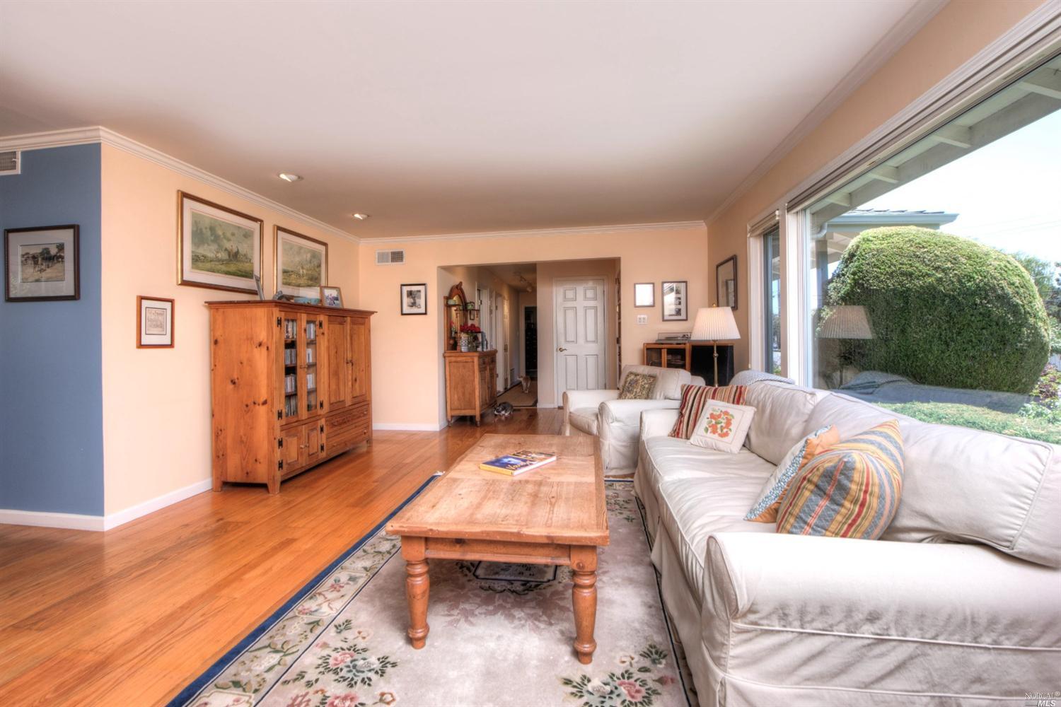15 Rancho Dr, Tiburon, CA 94920 photo 4
