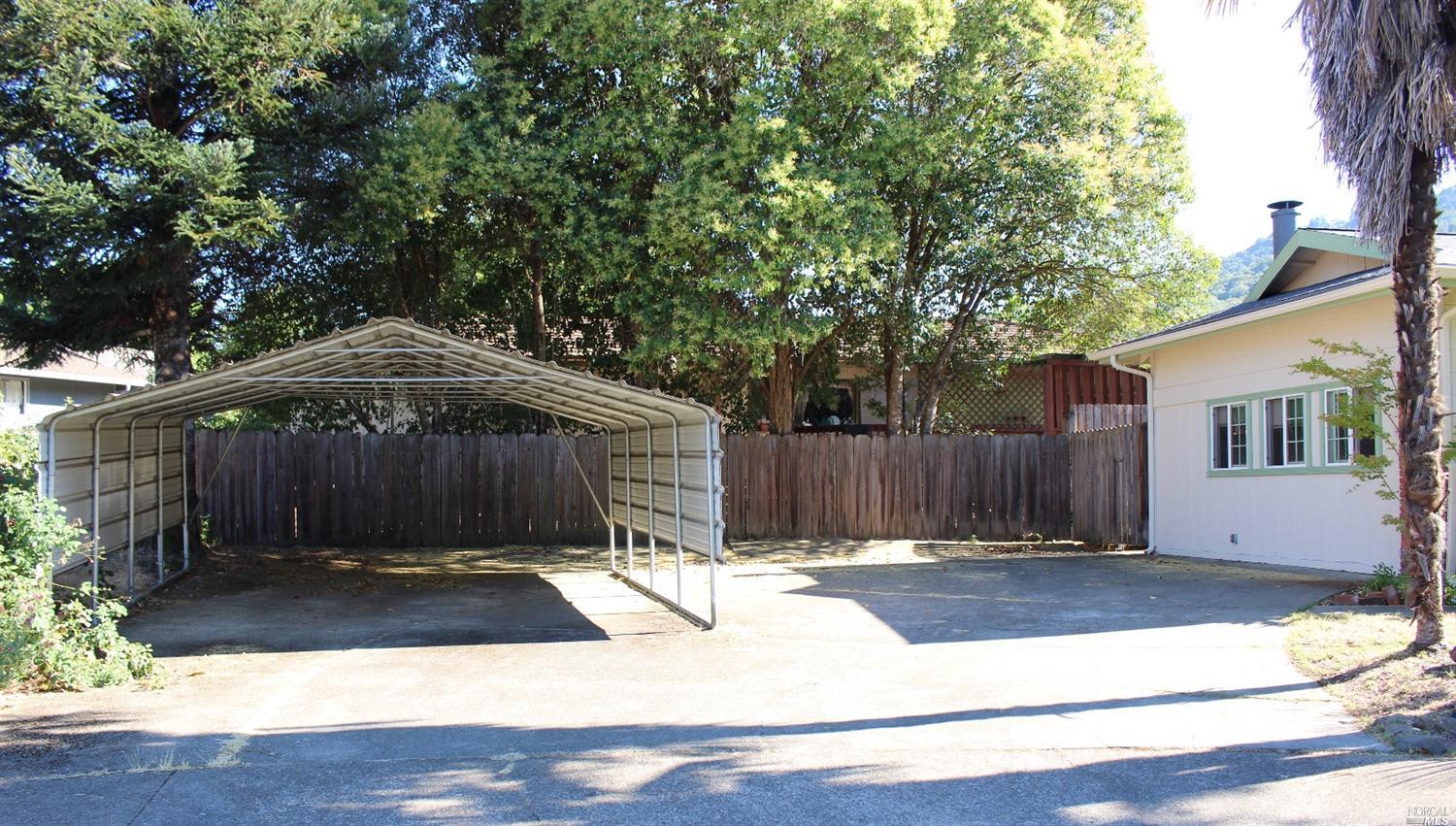 198 Doolan Dr, Ukiah, CA 95482 photo 4