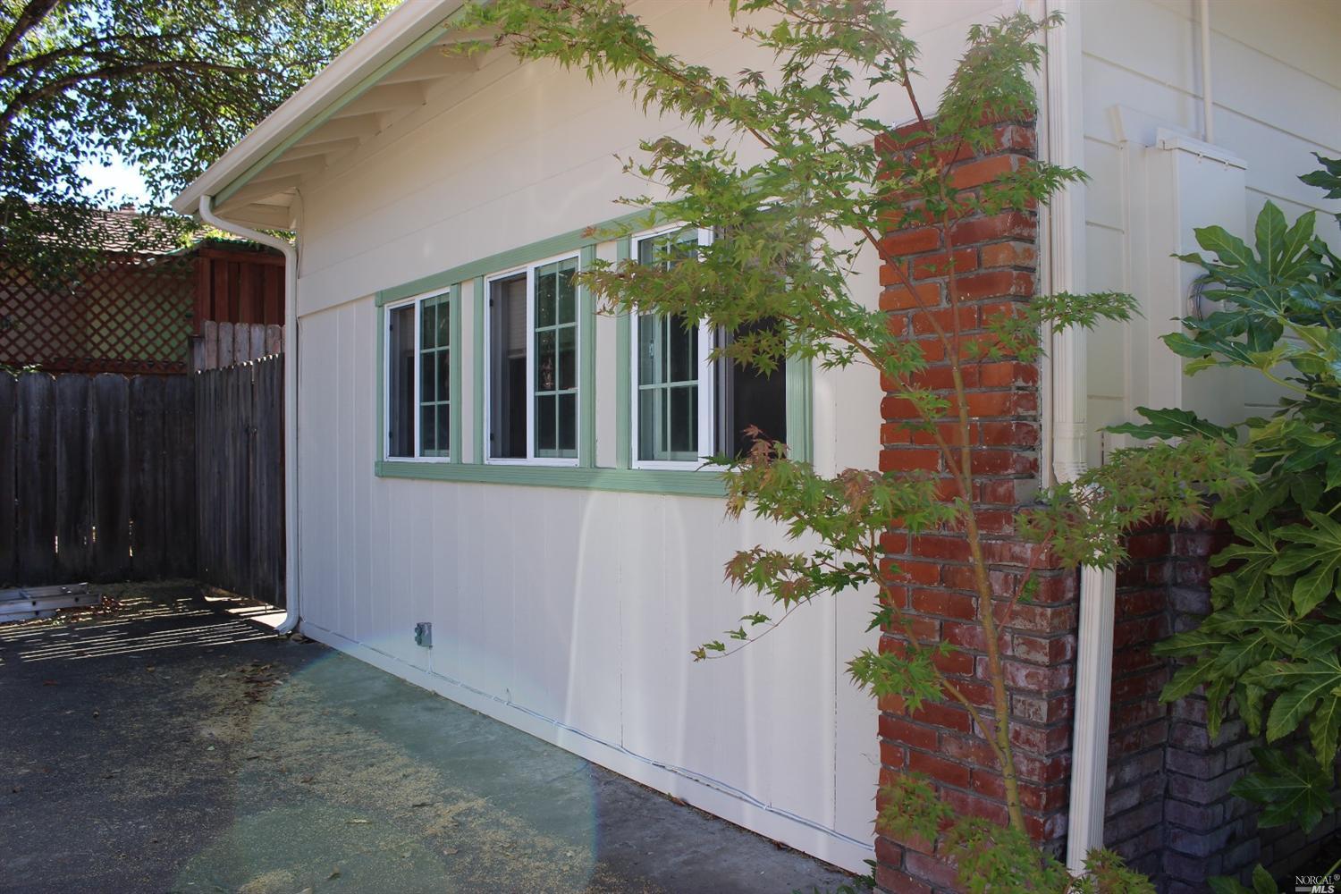 198 Doolan Dr, Ukiah, CA 95482 photo 6
