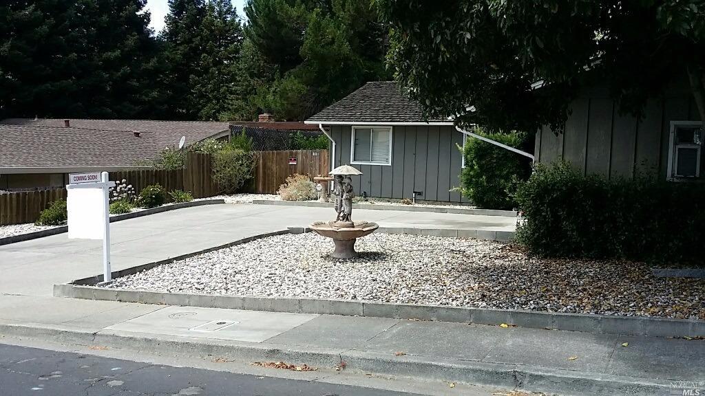 223 Locust Dr, Vallejo, CA 94591 photo 2