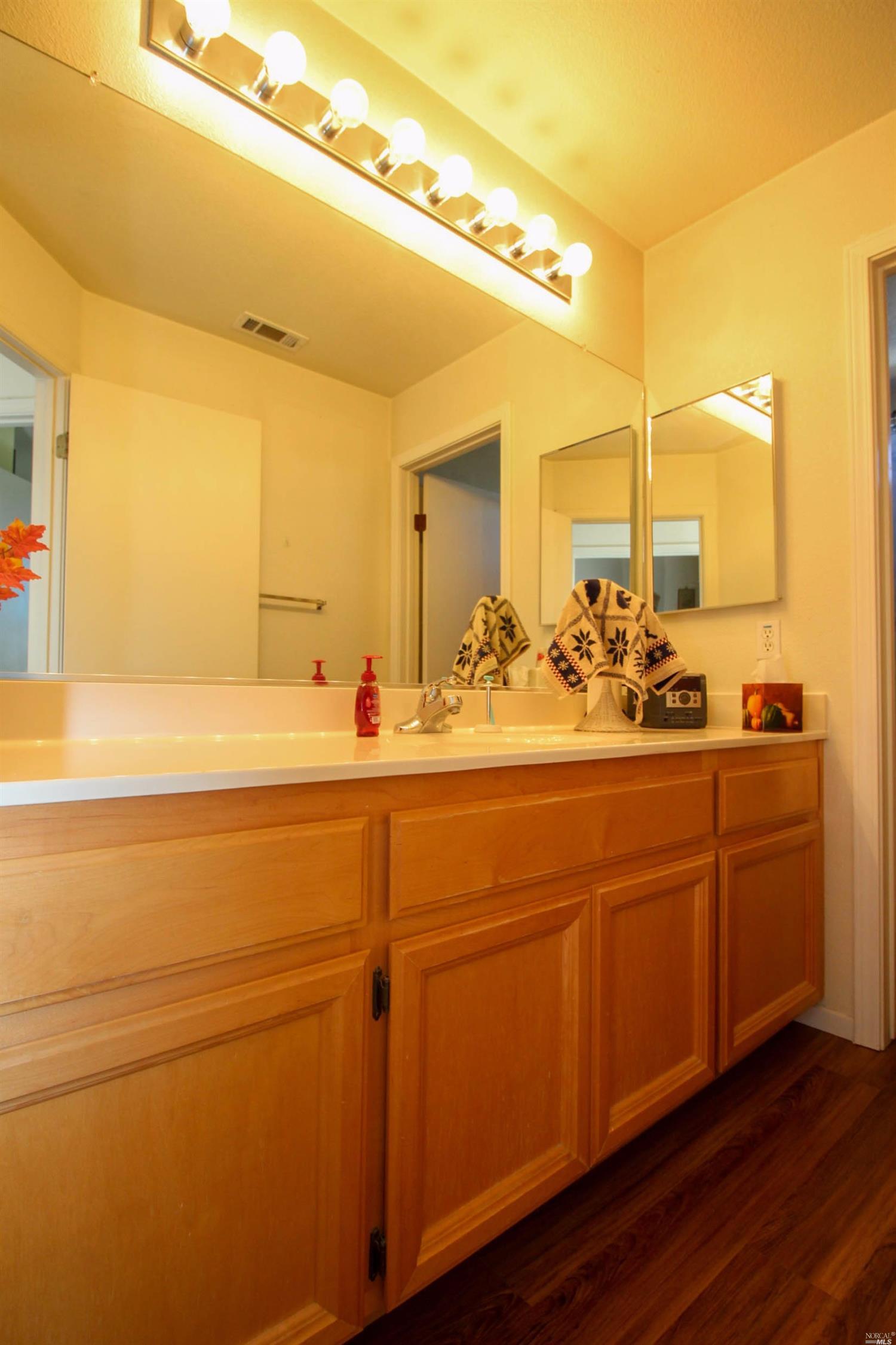 137 Cliff Walk Dr, Vallejo, CA 94591 photo 25
