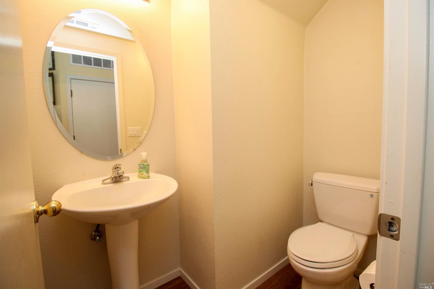 137 Cliff Walk Dr, Vallejo, CA 94591 photo 21