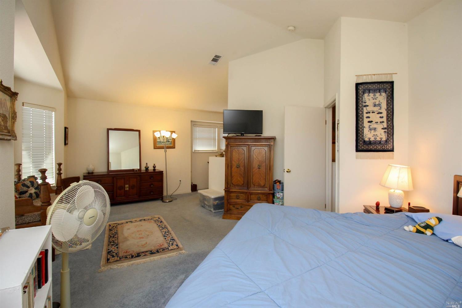 137 Cliff Walk Dr, Vallejo, CA 94591 photo 31