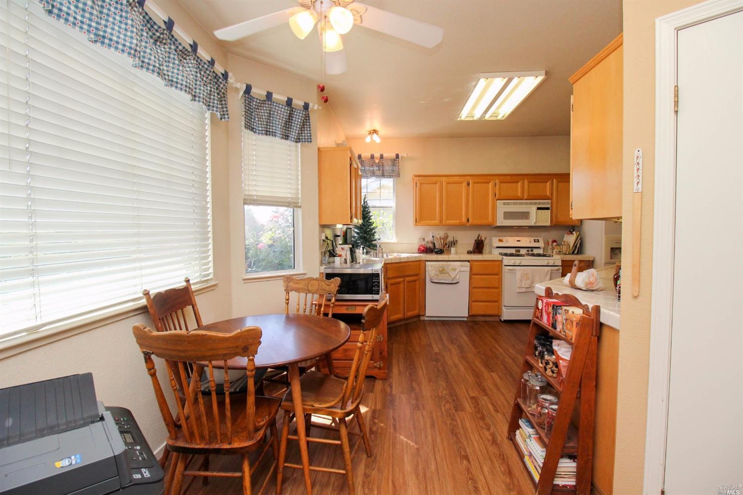 137 Cliff Walk Dr, Vallejo, CA 94591 photo 12