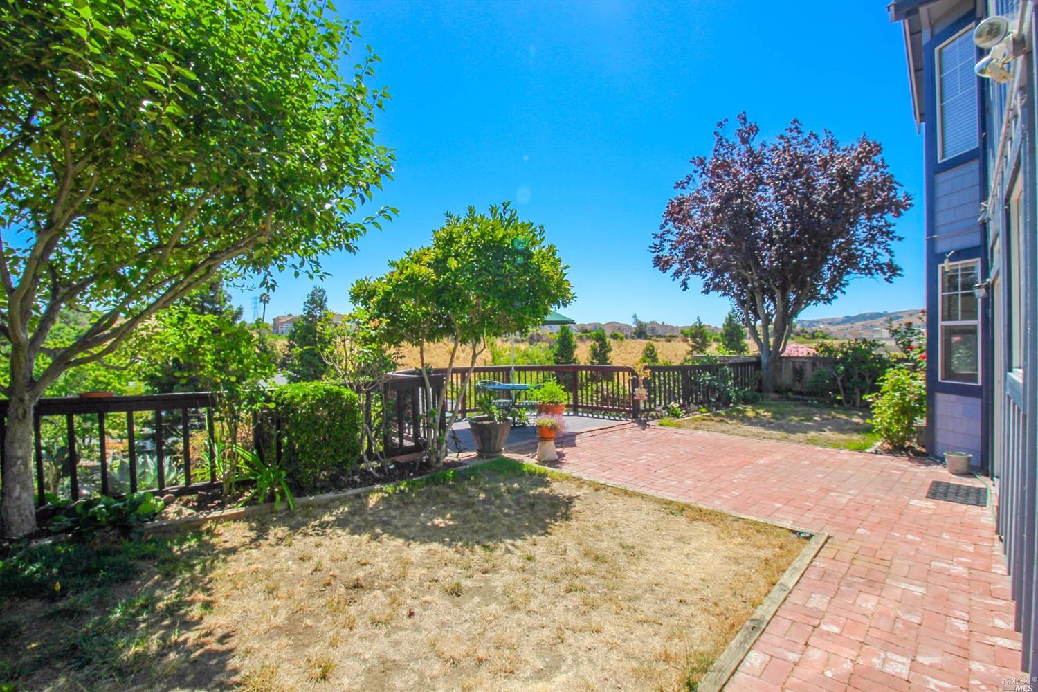 137 Cliff Walk Dr, Vallejo, CA 94591 photo 43