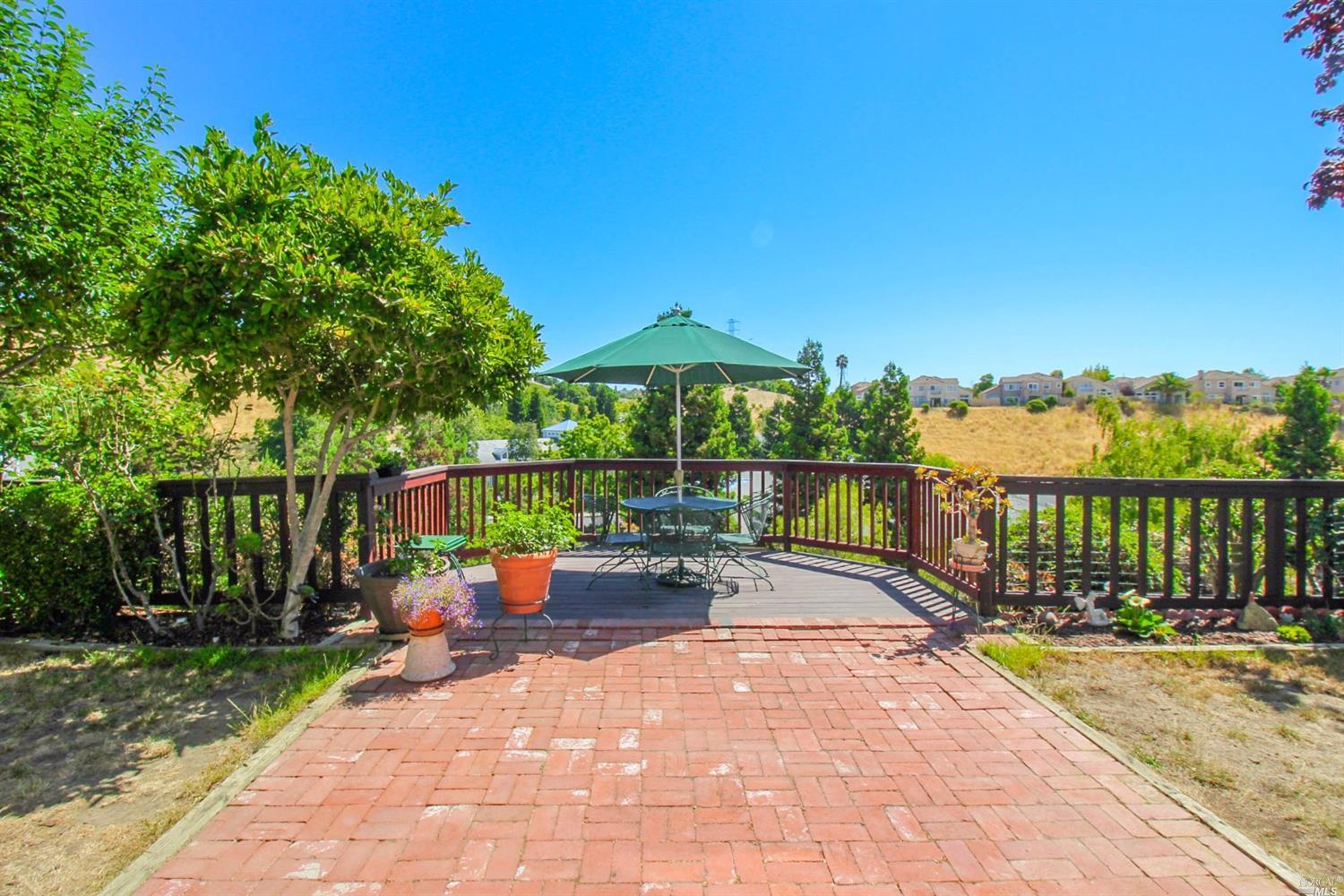137 Cliff Walk Dr, Vallejo, CA 94591 photo 40
