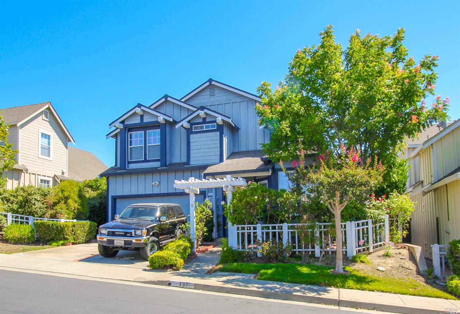 137 Cliff Walk Dr, Vallejo, CA 94591 photo 2