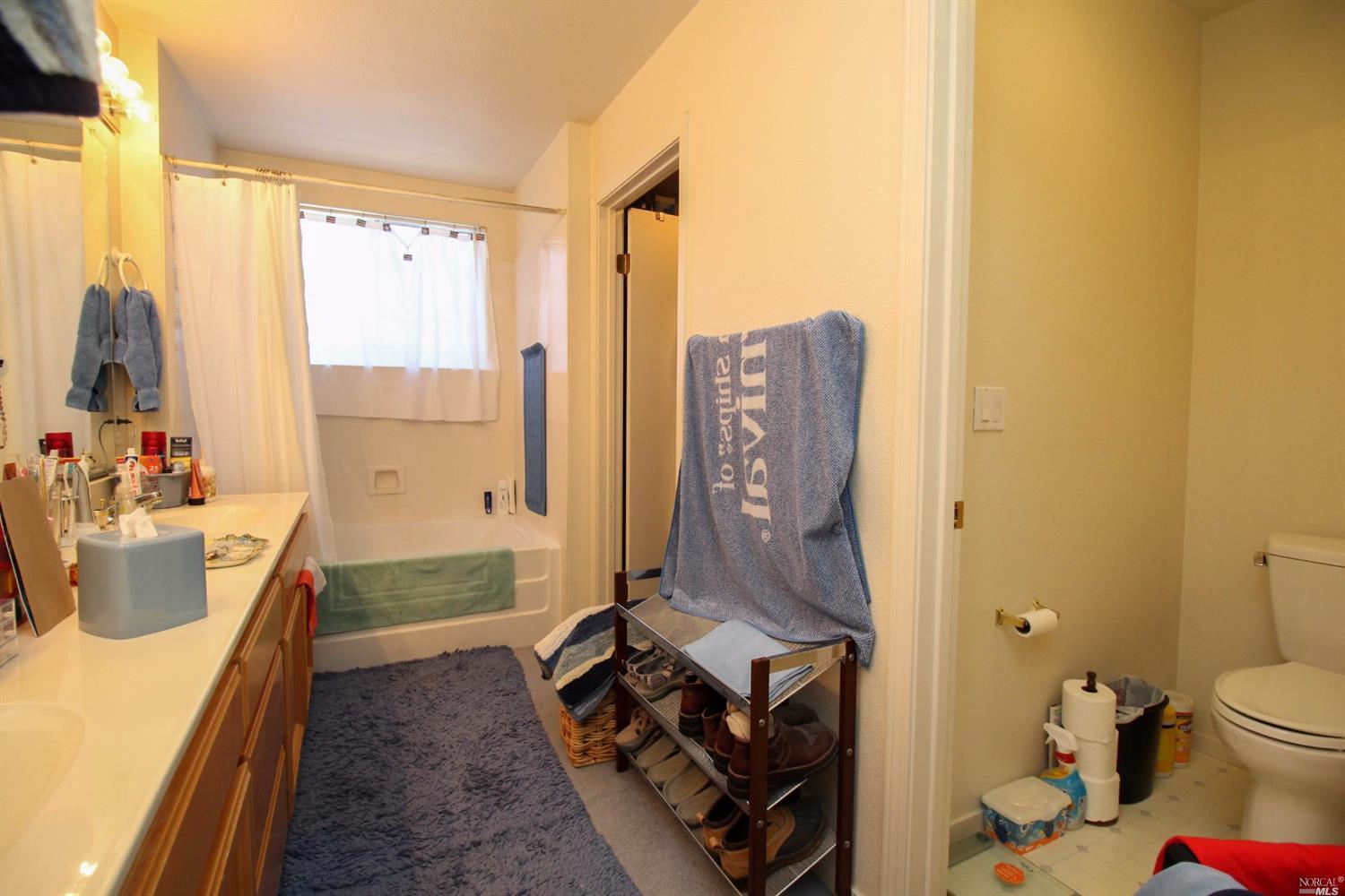 137 Cliff Walk Dr, Vallejo, CA 94591 photo 36