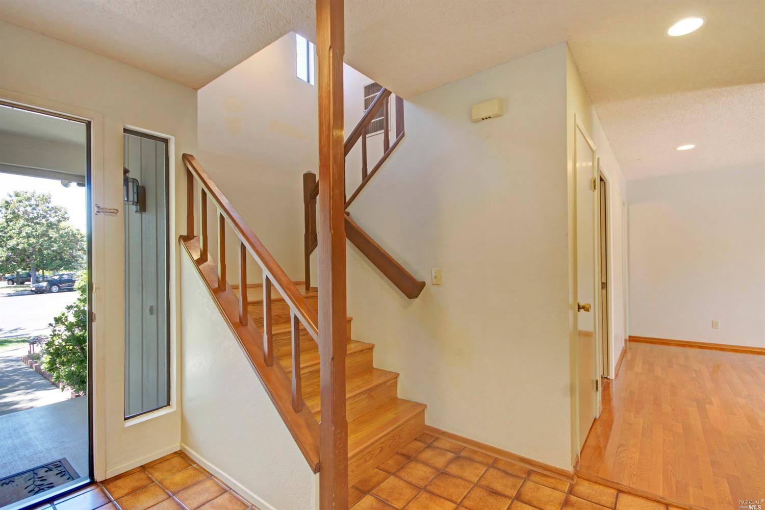 680 Sherman Ct, Sonoma, CA 95476 photo 3
