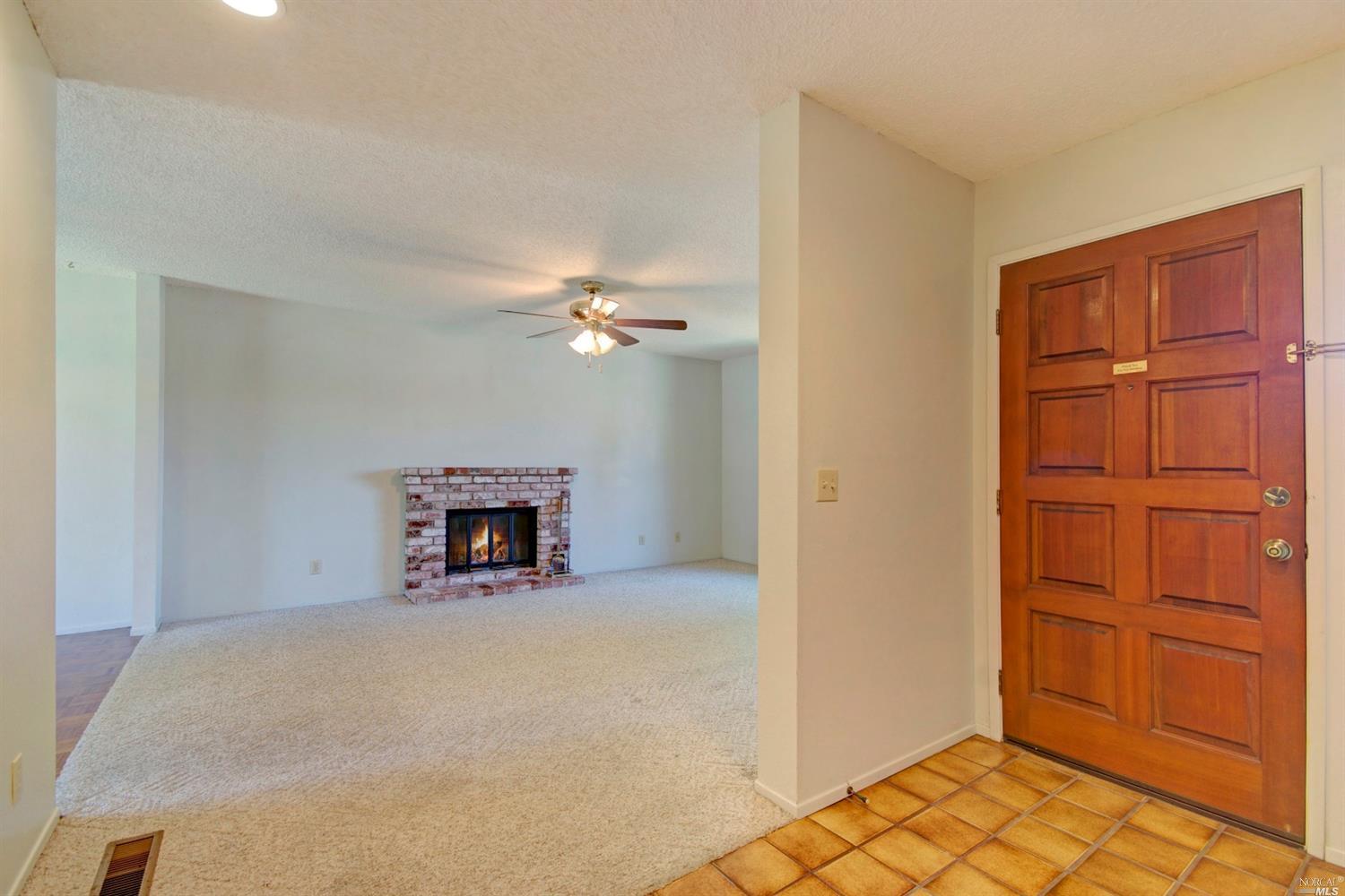 680 Sherman Ct, Sonoma, CA 95476 photo 4