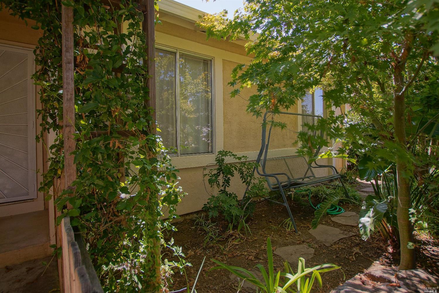 540 Silverado Cir, Fairfield, CA 94534 photo 3