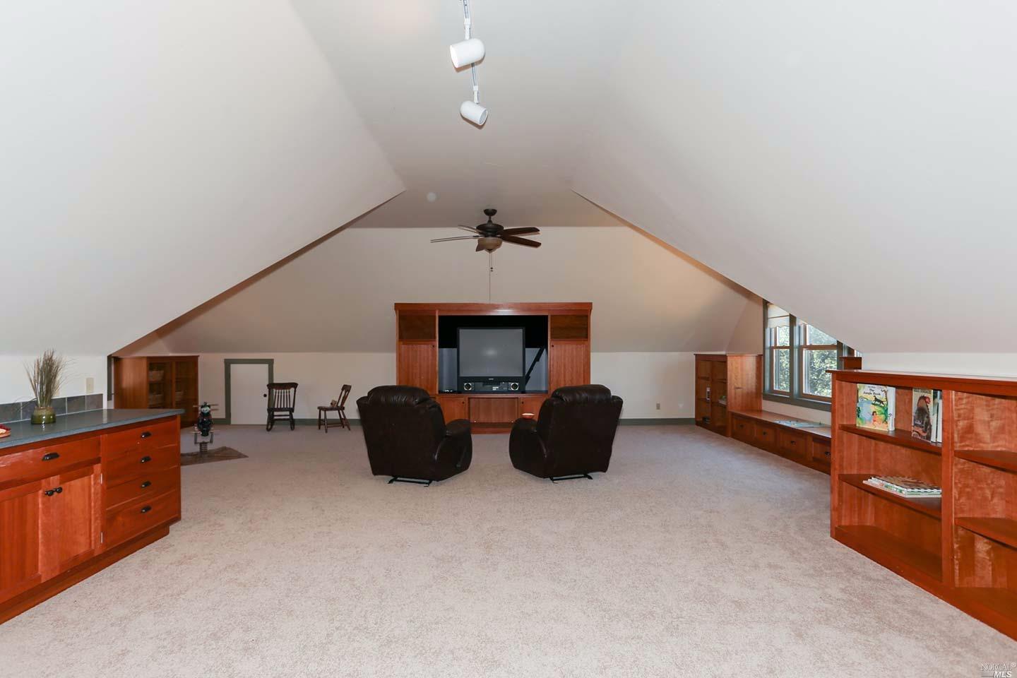 Undisclosed, Grass Valley, CA 95949 photo 12
