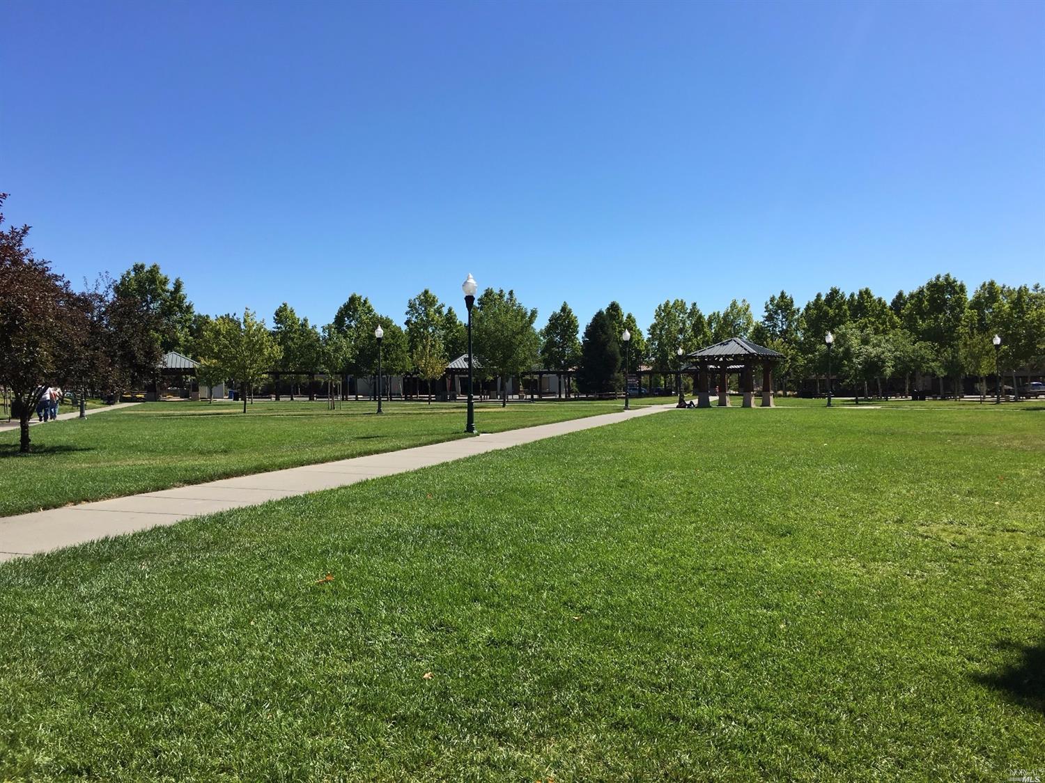 7443 14th Hole Dr, Windsor, CA 95492 photo 8