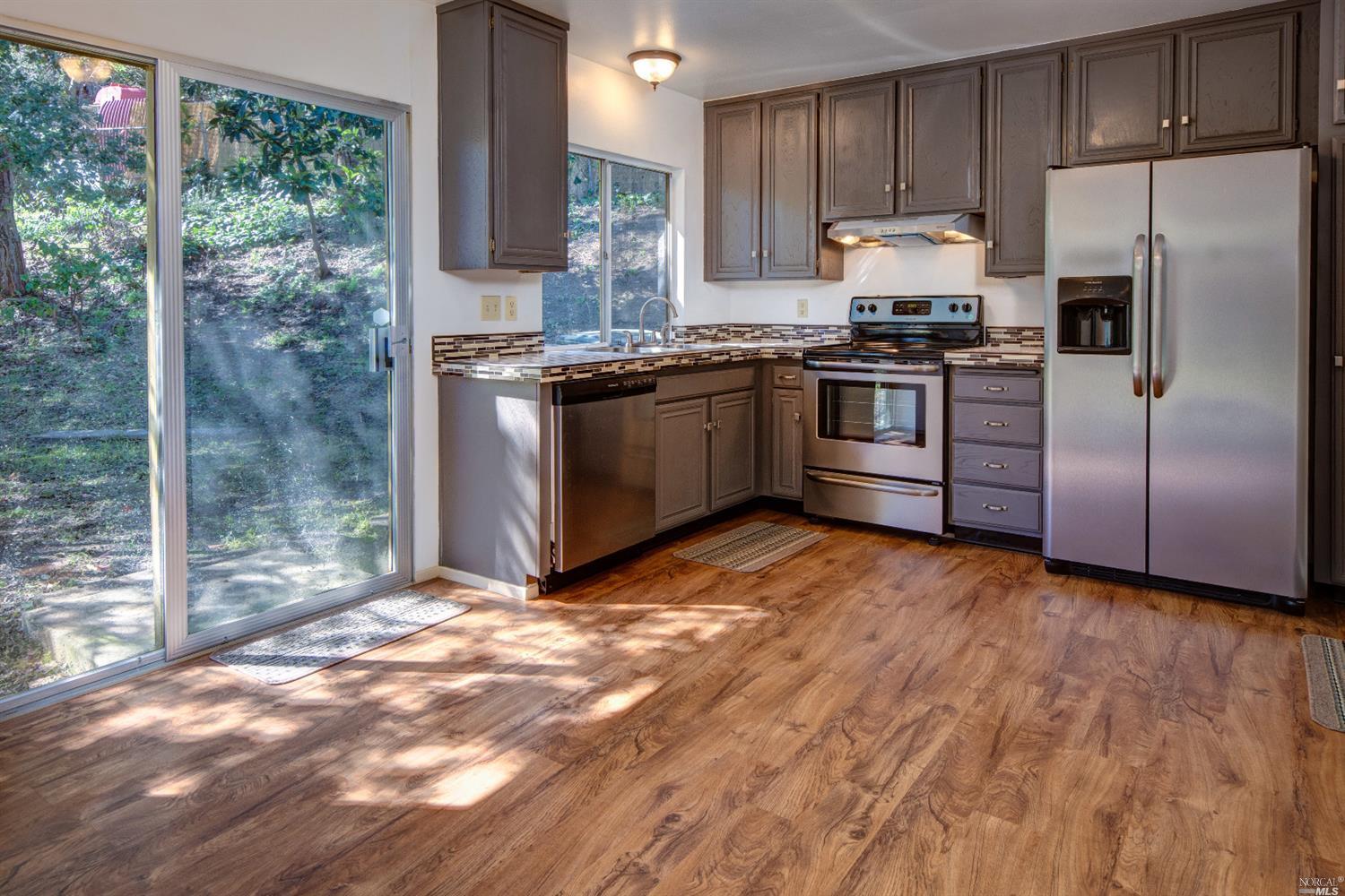124 Greeves St, Vallejo, CA 94591 photo 4