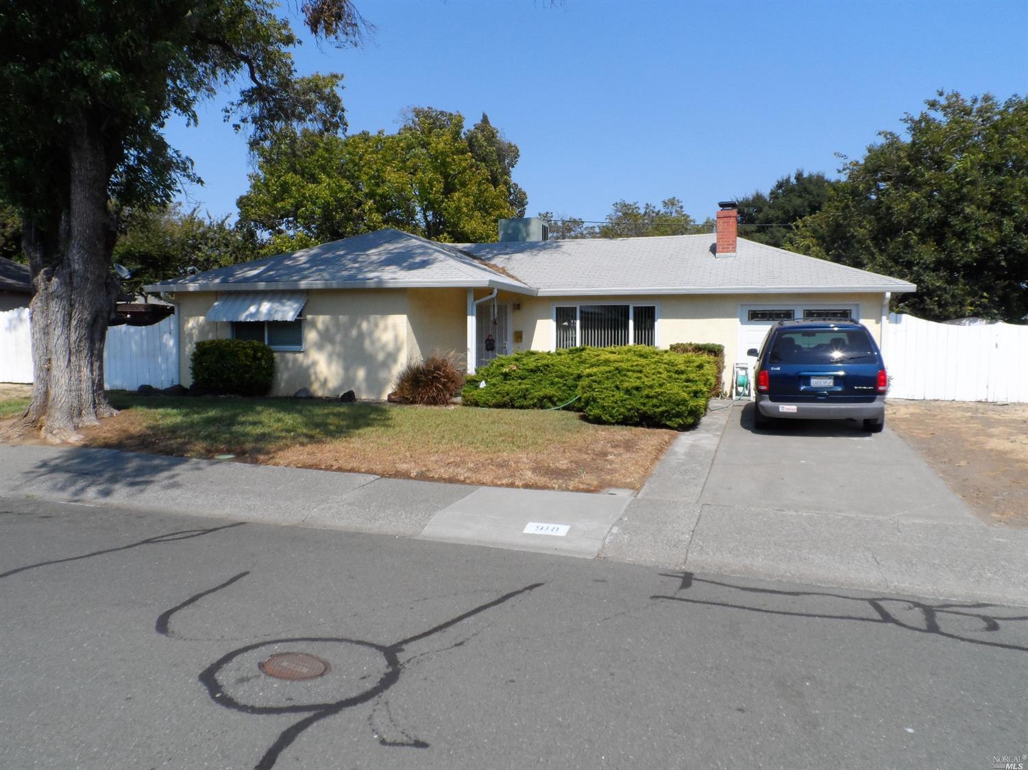 918 Hoover St, Fairfield, CA 94533 photo 1