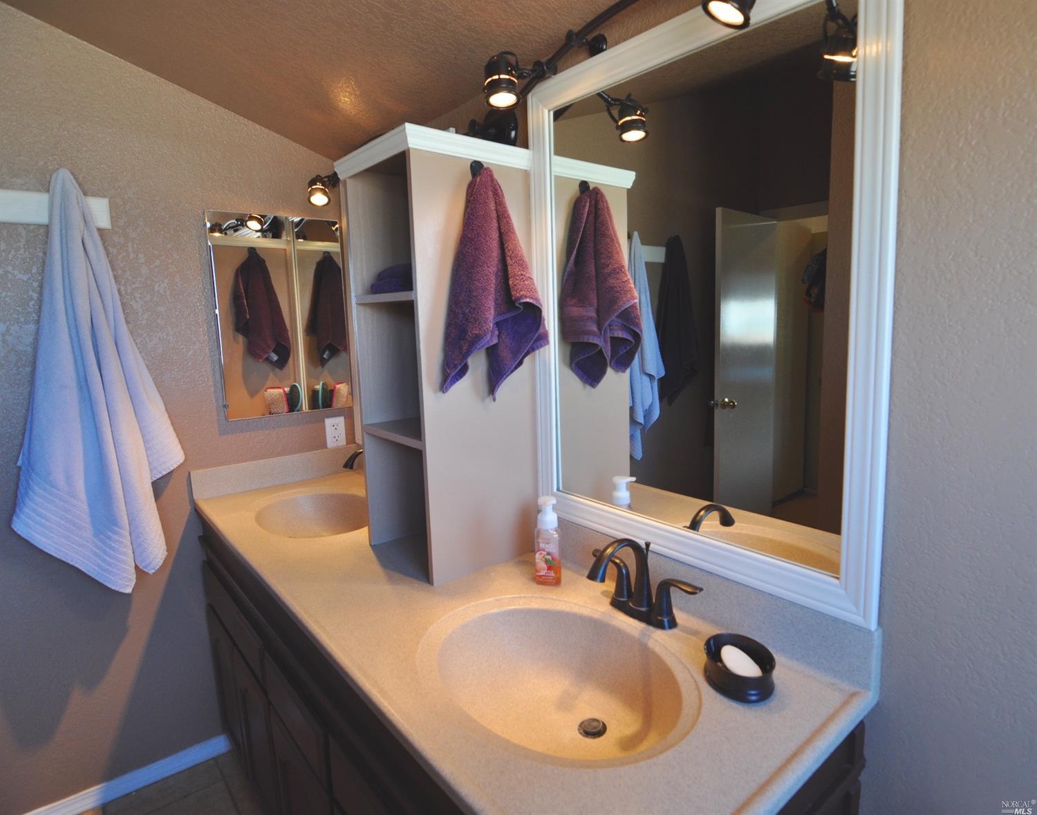 109 Melva Ct, Windsor, CA 95492 photo 12