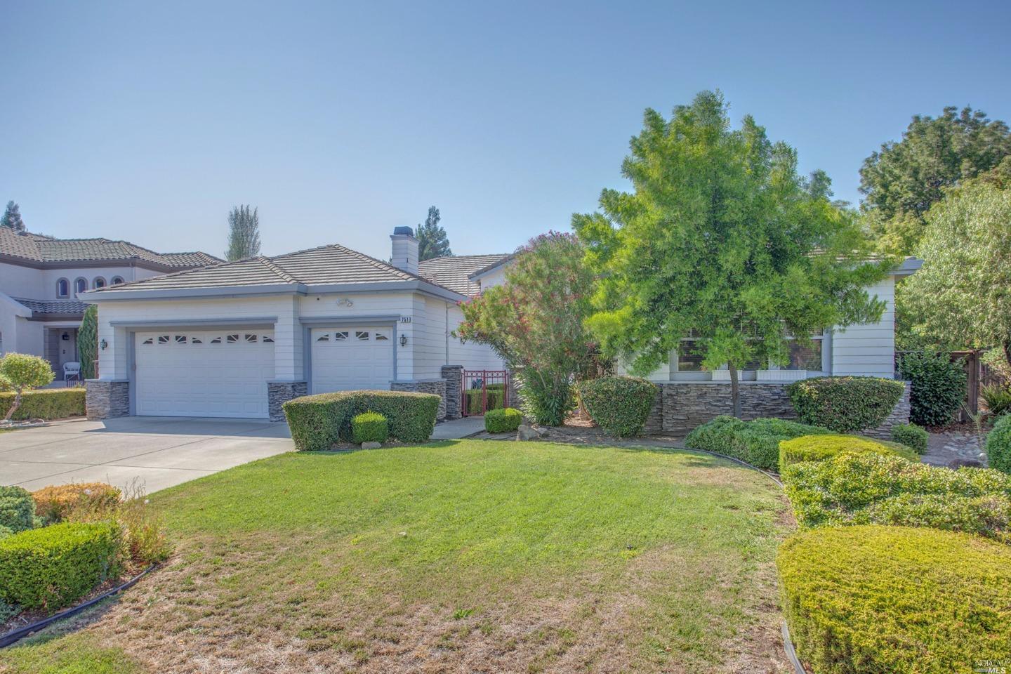 751 Pavilion Dr, Fairfield, CA 94534 photo 2