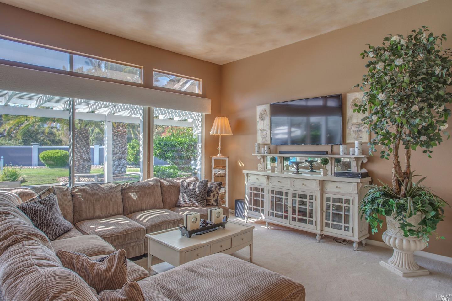 751 Pavilion Dr, Fairfield, CA 94534 photo 5