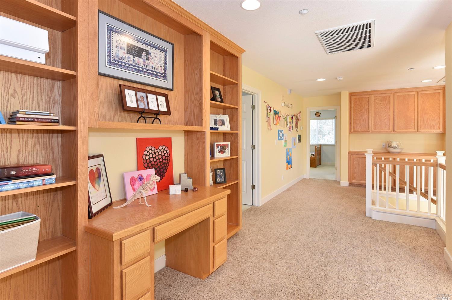 100 Griffen Ln, Napa, CA 94558 photo 17