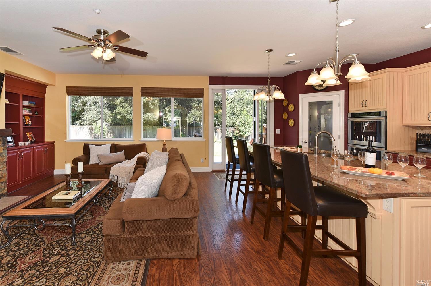 100 Griffen Ln, Napa, CA 94558 photo 3