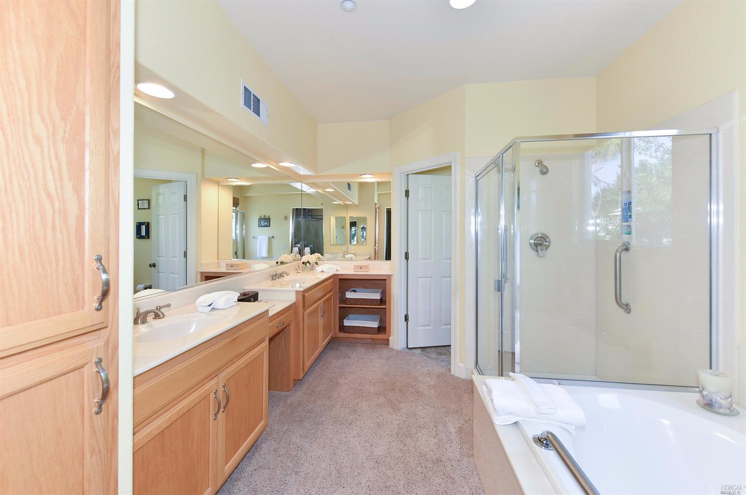 100 Griffen Ln, Napa, CA 94558 photo 13