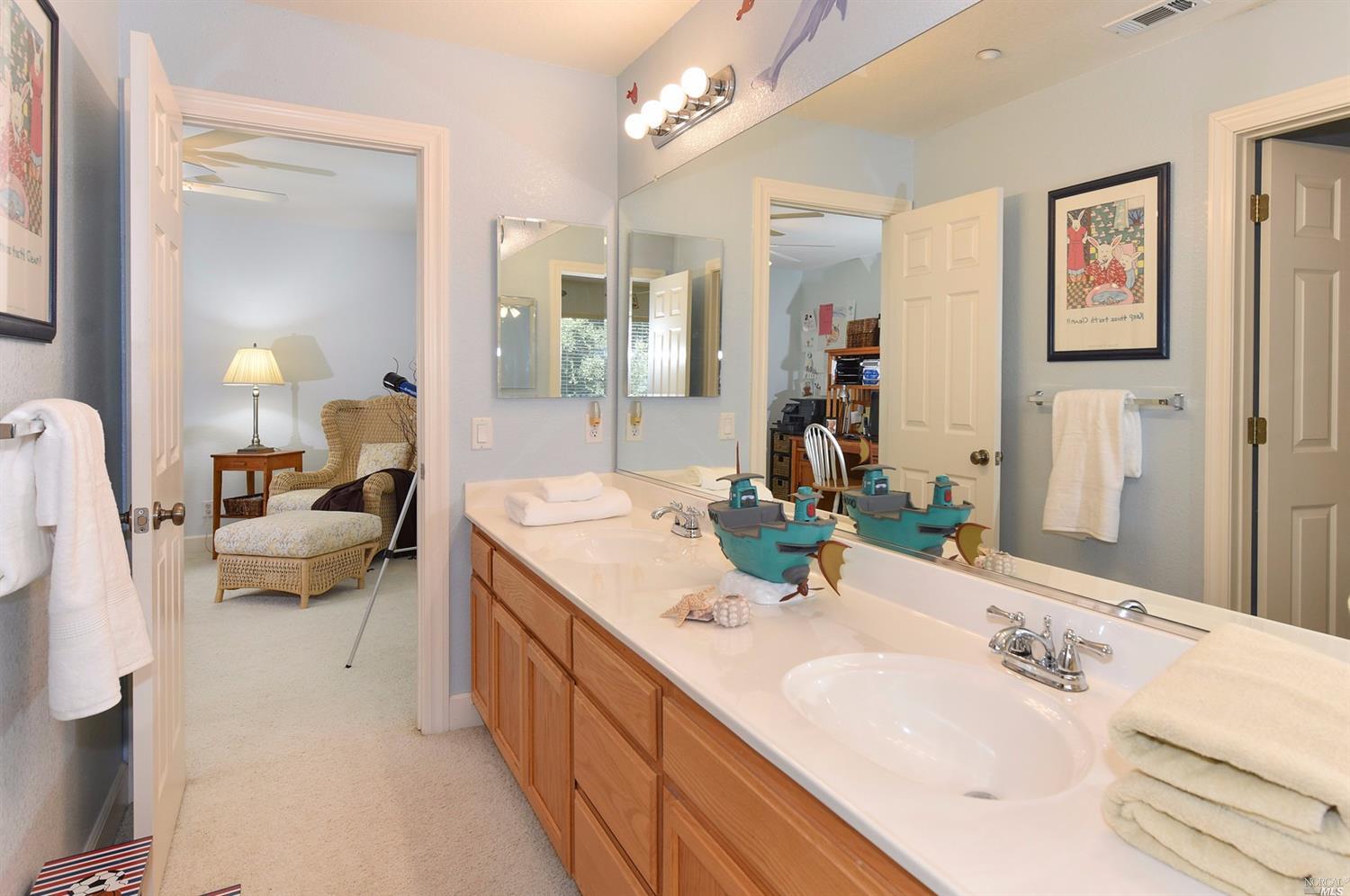 100 Griffen Ln, Napa, CA 94558 photo 20