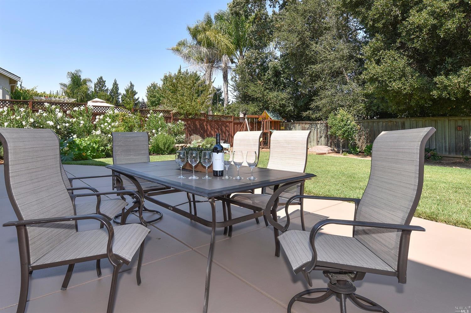 100 Griffen Ln, Napa, CA 94558 photo 25