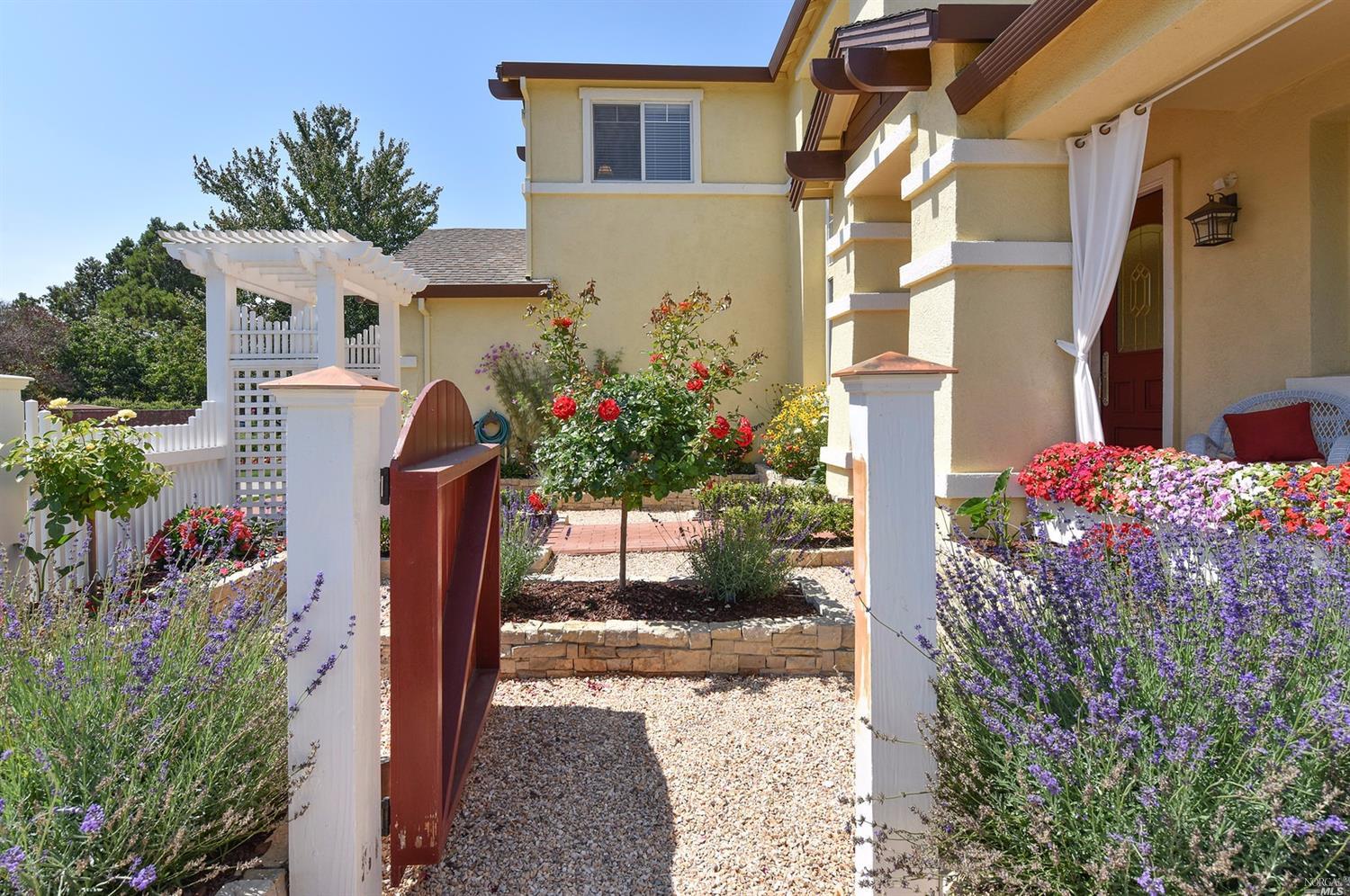 100 Griffen Ln, Napa, CA 94558 photo 32