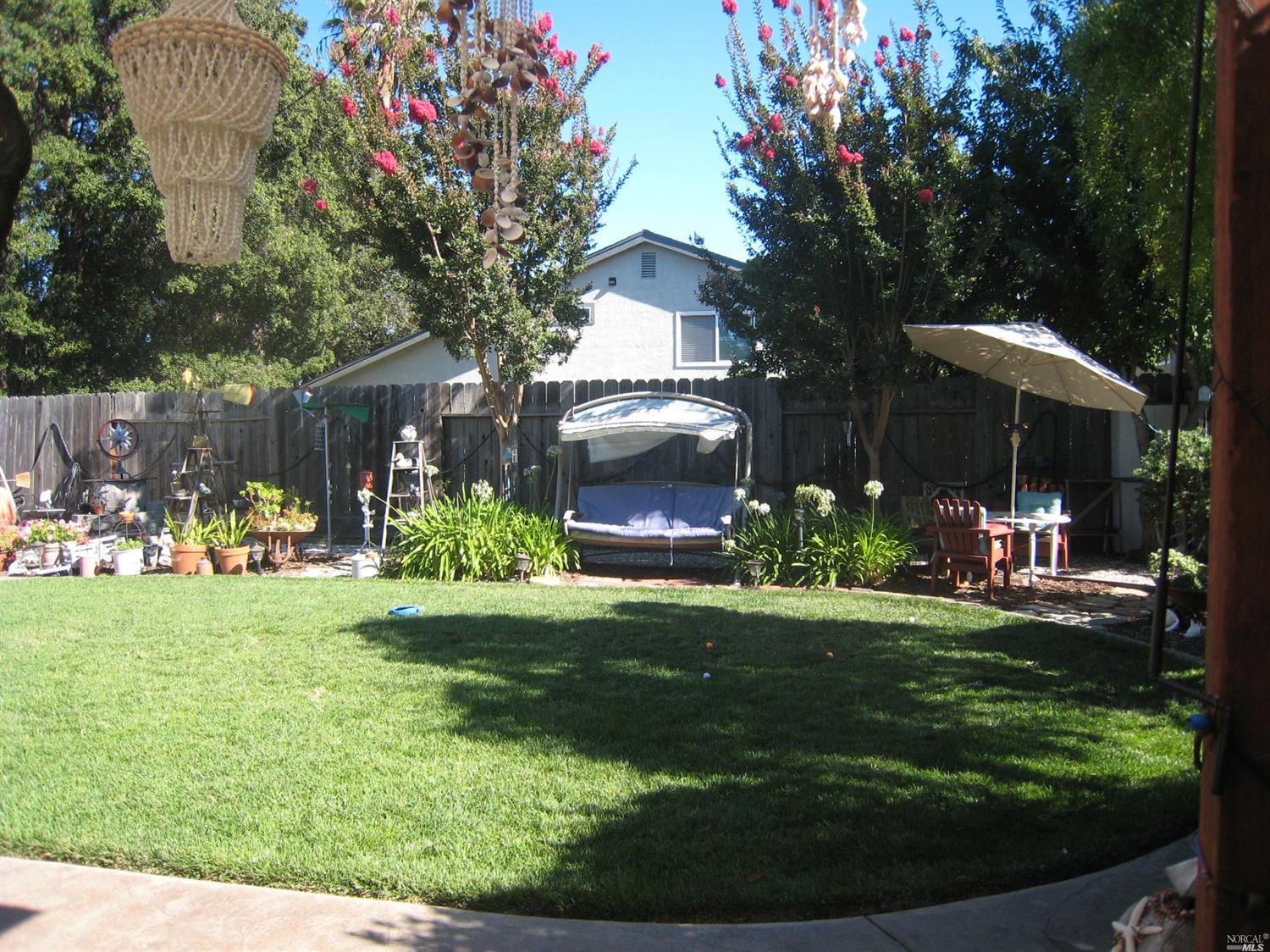 100 Daffodil Cir, Vallejo, CA 94591 photo 23