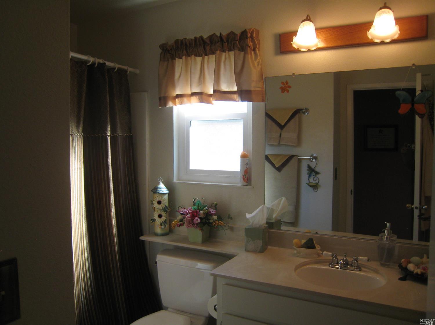 100 Daffodil Cir, Vallejo, CA 94591 photo 21