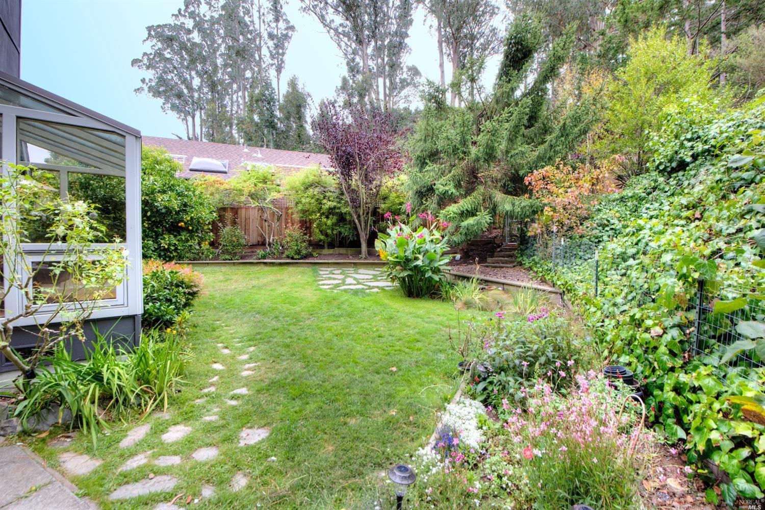 204 Buchanan Dr, Sausalito, CA 94965 photo 28