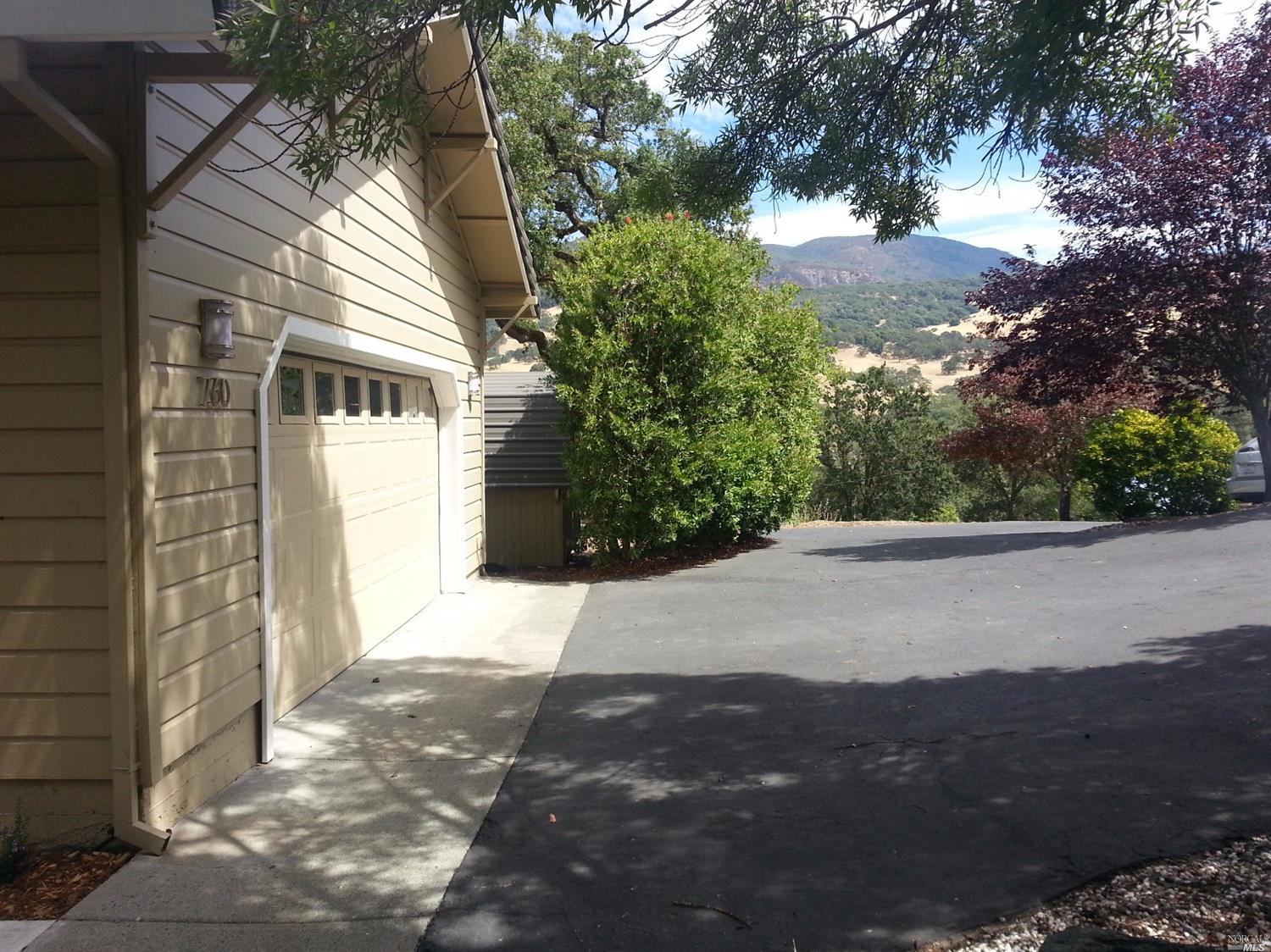 760 Riverside Dr, Ukiah, CA 95482 photo 4