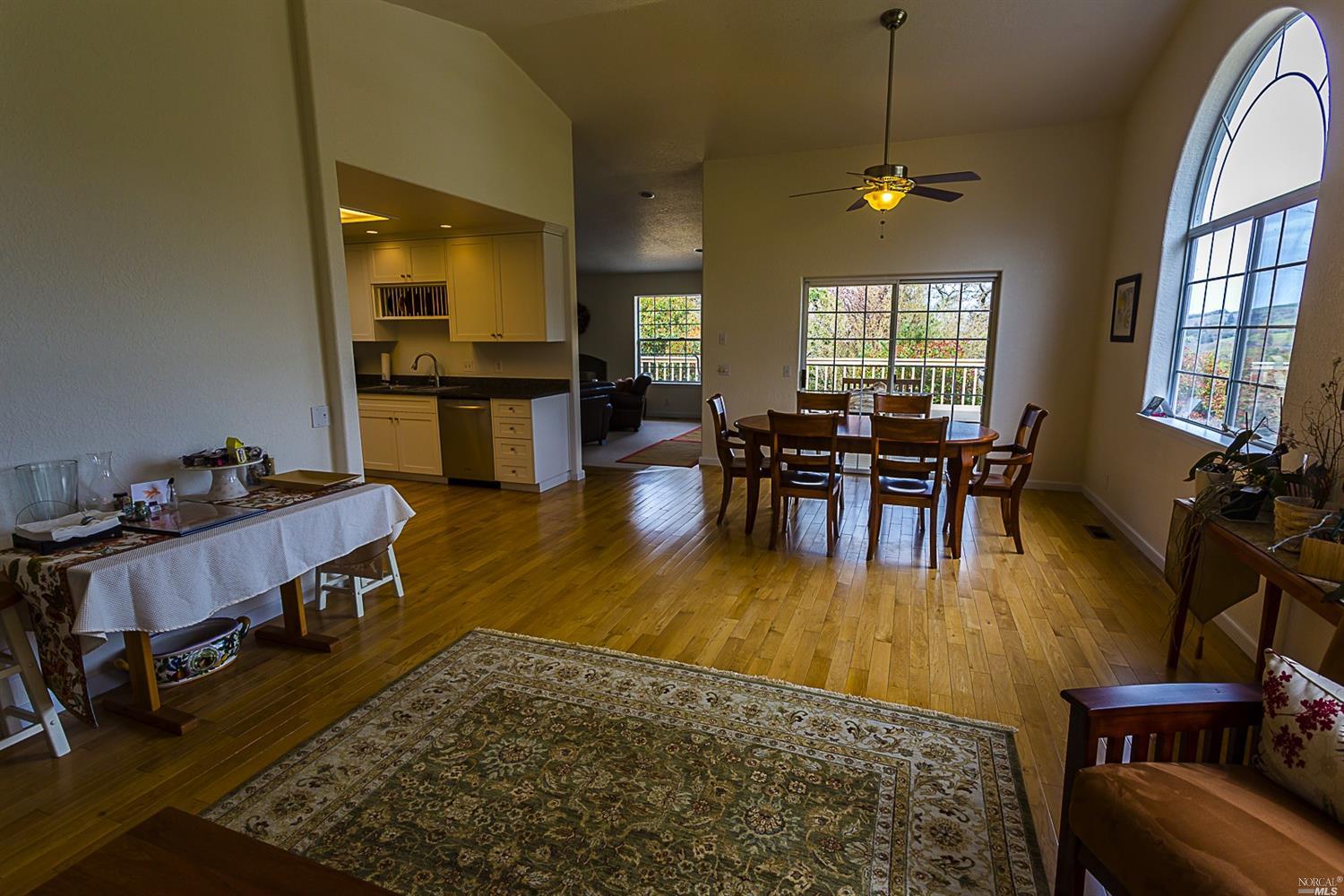 760 Riverside Dr, Ukiah, CA 95482 photo 8